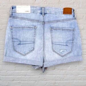 NWT AMERICAN EAGLE Curvy High Rise Next Level Stretch Shortie Denim Shorts 8/29